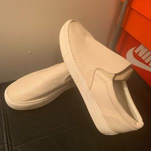 Flat White Everyday shoes 👟